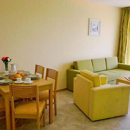 Морски Апартаменти Джулай Морнинг - July Morning Sea View Apartments Kavarna Værelse billede