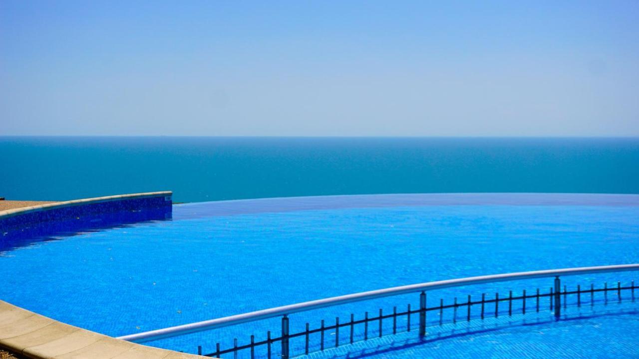 Морски Апартаменти Джулай Морнинг - July Morning Sea View Apartments Kavarna Eksteriør billede