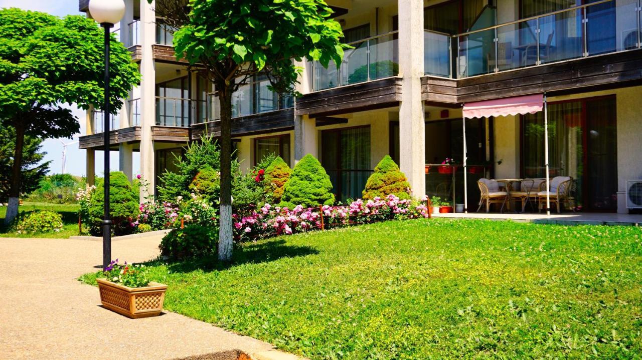 Морски Апартаменти Джулай Морнинг - July Morning Sea View Apartments Kavarna Eksteriør billede