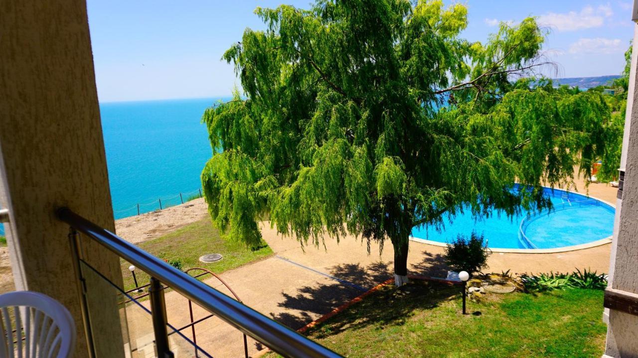 Морски Апартаменти Джулай Морнинг - July Morning Sea View Apartments Kavarna Eksteriør billede
