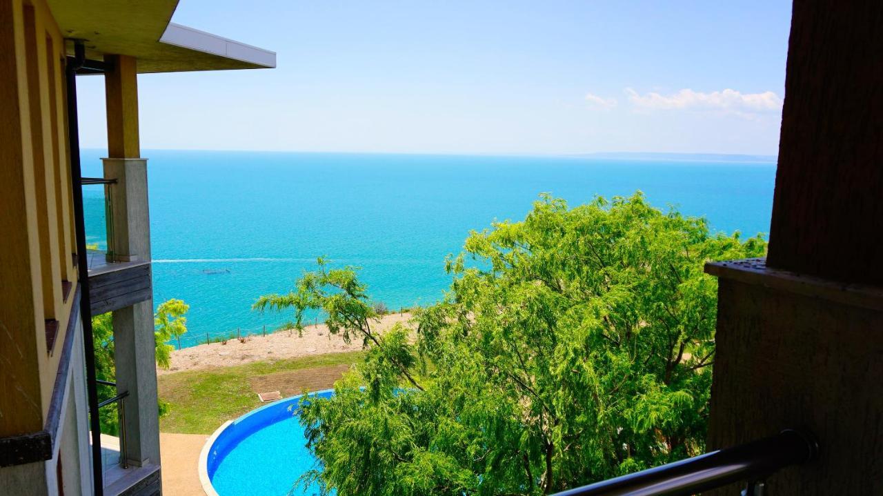 Морски Апартаменти Джулай Морнинг - July Morning Sea View Apartments Kavarna Eksteriør billede