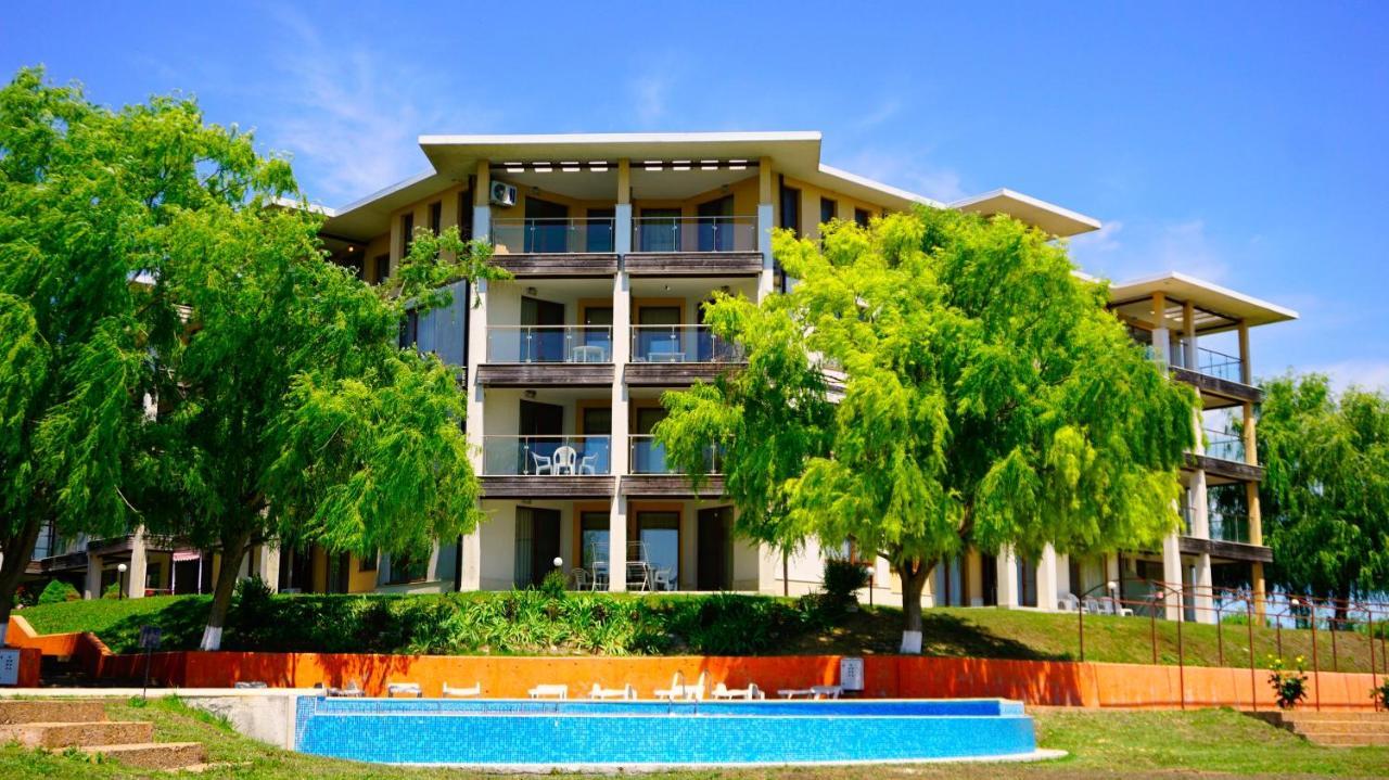 Морски Апартаменти Джулай Морнинг - July Morning Sea View Apartments Kavarna Eksteriør billede