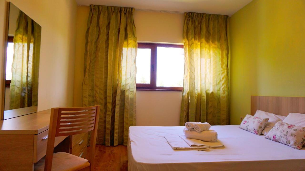 Морски Апартаменти Джулай Морнинг - July Morning Sea View Apartments Kavarna Eksteriør billede